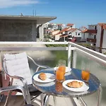And Nikol Apartment