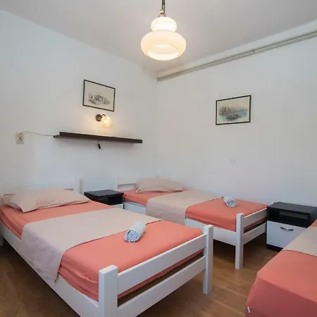 And Nikol Apartment